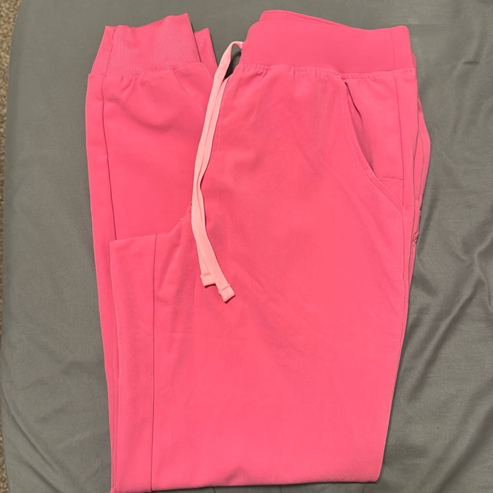 Figs F-ing pink Zamora Joggers